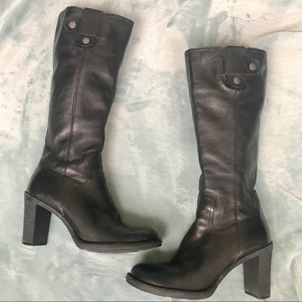 Gianni Bini Classic Black leather high boots